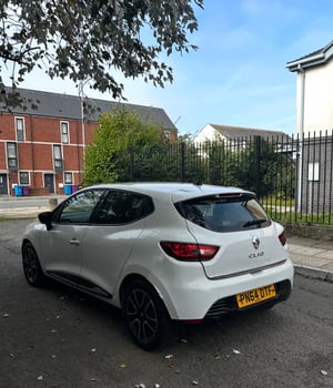 2014 Renault Clio — photo 21 of 22
