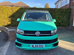 2018 Volkswagen Transporter — photo 4 of 11