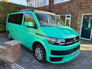 2018 Volkswagen Transporter — photo 8 of 11
