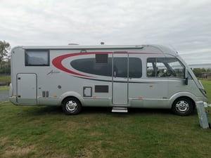 2012 Burstner Aviano — photo 16 of 28