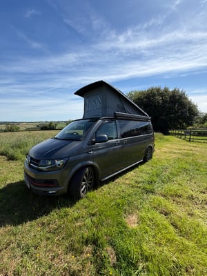 2016 VW transporter T6 LWB T30 TDI 130 — photo 13 of 18
