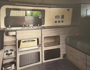 2016 Volkswagen Transporter T6 LWB TDi Highline  — photo 17 of 21
