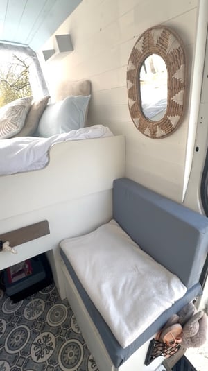 2008 Volkswagen Crafter Campervan — photo 13 of 17