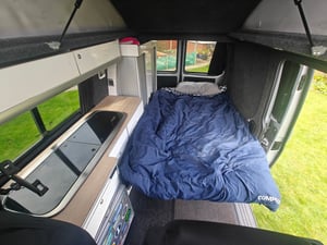 2016 Volkswagen Transporter — photo 3 of 9