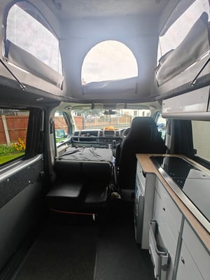 2016 Volkswagen Transporter — photo 5 of 9