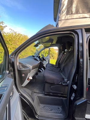 2017 Ford Transit Custom — photo 6 of 37