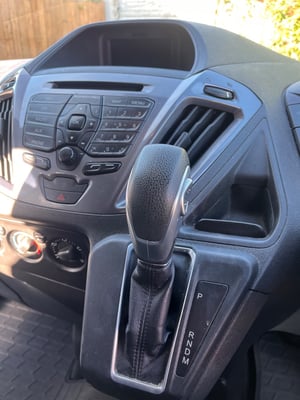 2017 Ford Transit Custom — photo 8 of 37