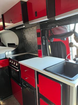 Ford Transit LWB 2.4 — photo 14 of 28