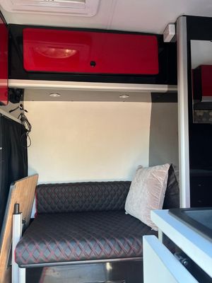 Ford Transit LWB 2.4 — photo 23 of 28