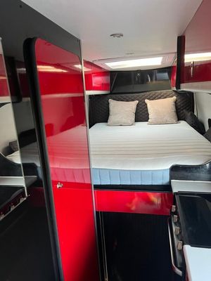 Ford Transit LWB 2.4 — photo 25 of 28