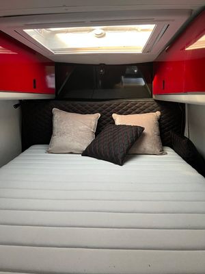 Ford Transit LWB 2.4 — photo 26 of 28