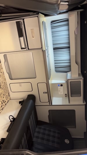 2004 Volkswagen T5 Campervan — photo 14 of 27