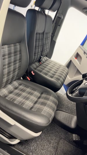 2004 Volkswagen T5 Campervan — photo 15 of 27