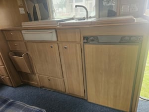 1998 Swift Sundance 520 — photo 8 of 19