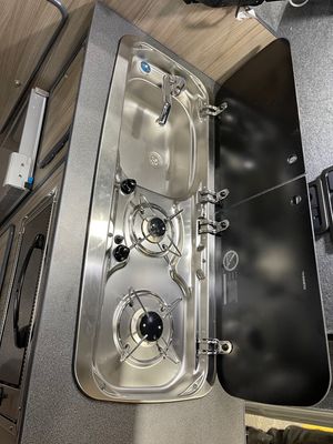 Citroen Relay Conversion 2016 — photo 12 of 22