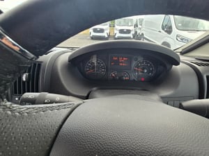 2021 Peugeot Boxer — photo 3 of 17