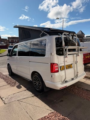2016 Volkswagen Transporter — photo 11 of 17