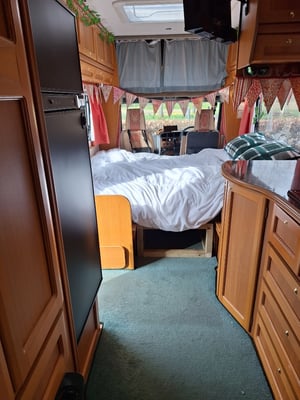 1999 Bessacarr E645 — photo 15 of 23