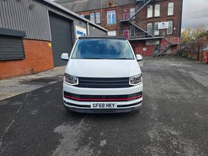 2018 VW Transporter Startline — photo 16 of 40