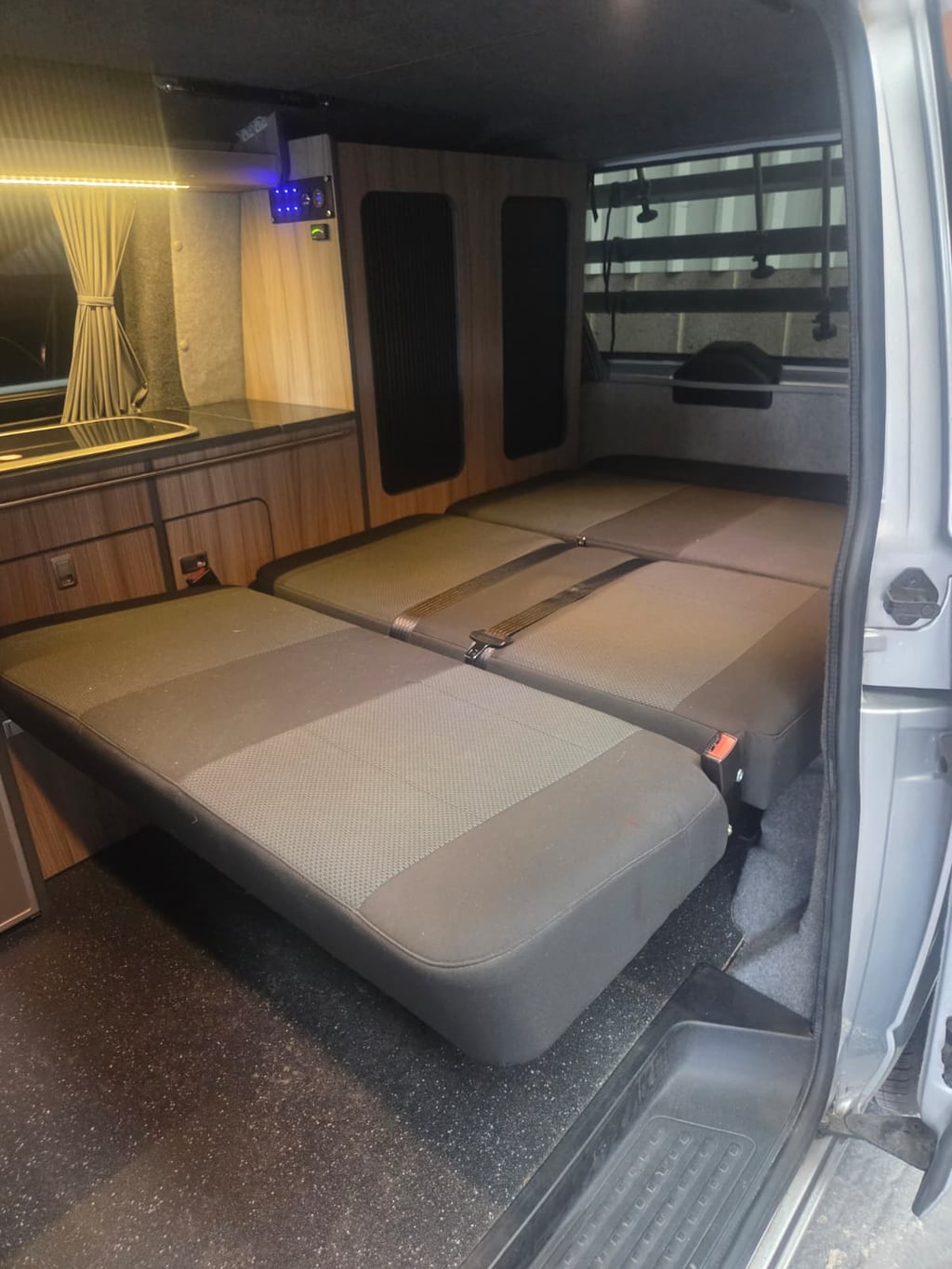 2018 Volkswagen T6 Campervan - Image 1