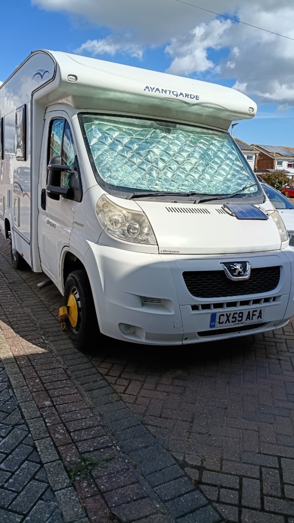 2009 Compass Avantgarde 120 - Image 1