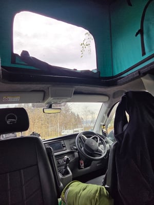 2022 Volkswagen Transporter T6.1 — photo 13 of 16