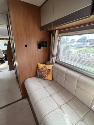 2019 Auto-Trail Tribute 720 — photo 20 of 24