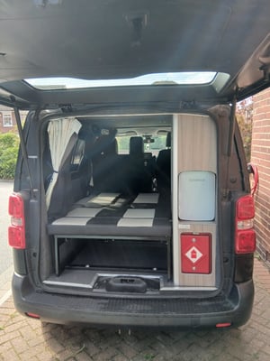 2018 Citroen Dispatch — photo 23 of 35