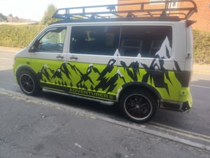 2011 Volkswagen T28 — photo 3 of 5