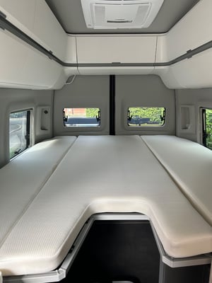 2025 Volkswagen Grand California — photo 12 of 23