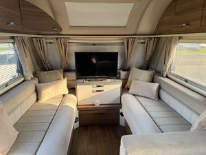 2021 Swift Sunrise Quatro 580 — photo 10 of 39