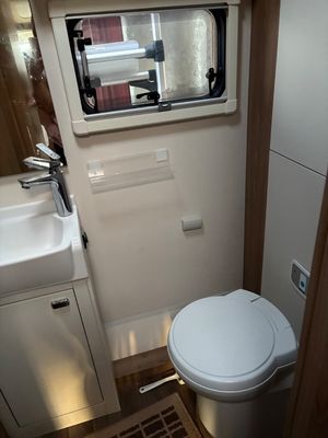 2020 Swift Escape 675 — photo 17 of 35