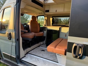 Citroen Relay 35 L2H2 Enterprise — photo 6 of 15