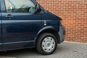2011 Volkswagen T5 Danbury Conversion — photo 6 of 37