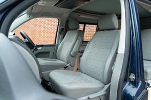 2011 Volkswagen T5 Danbury Conversion — photo 29 of 37