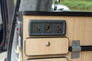 2011 Volkswagen T5 Danbury Conversion — photo 33 of 37