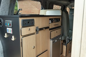 2011 Volkswagen T5 Danbury Conversion — photo 35 of 37