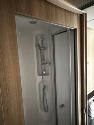 2018 Elddis Avante 574 — photo 17 of 26