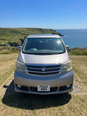 2005 Toyota Alphard