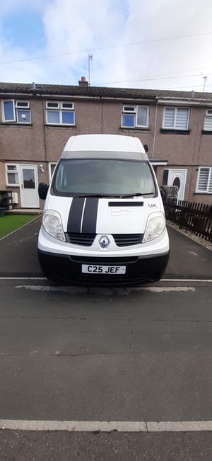 2012 Renault Trafic Campervan — photo 2 of 14