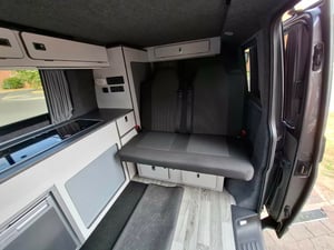 2021 VW Transporter T6.1 — photo 10 of 13