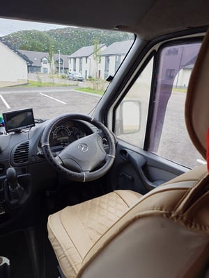 2003 Mercedes-Benz Sprinter — photo 7 of 8