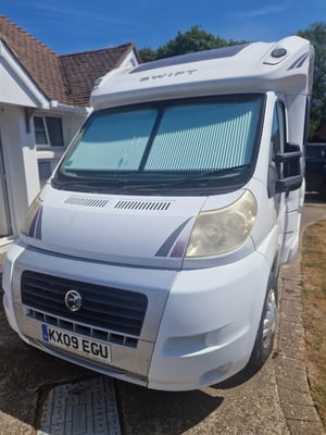 2009 Swift Bolero 680FB — photo 2 of 13