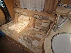 2009 Swift Bolero 680FB — photo 10 of 13