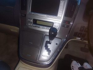 2007 Toyota Alphard 2.4 4WD — photo 7 of 10