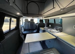 2018 Volkswagen T32 — photo 2 of 10