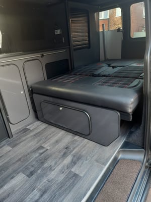 2016 Volkswagen T30 Campervan — photo 5 of 39
