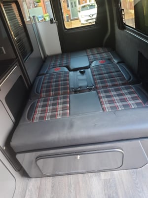 2016 Volkswagen T30 Campervan — photo 28 of 39