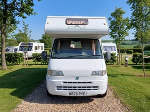 1996 Auto-Trail Cheyenne 595 — photo 1 of 17