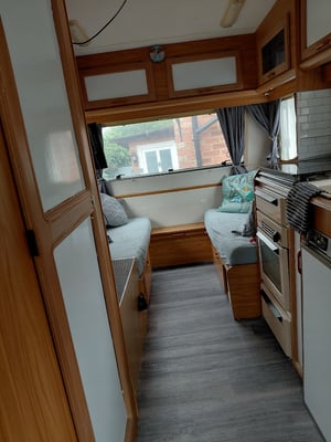 1996 Auto-Trail Cheyenne 595 — photo 8 of 17